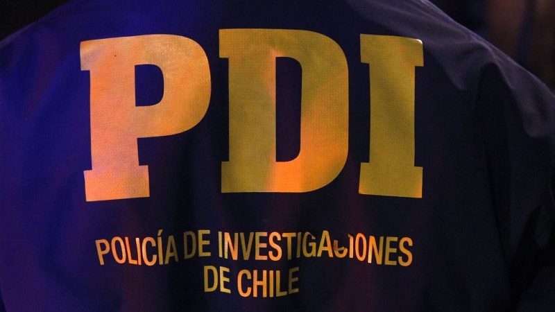 Una funcionaria de la Policía de Investigaciones (PDI) logró frustrar un asalto en su contra luego de salir de su lugar de trabajo en la comuna de San Miguel.